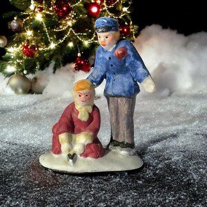 Lemax Dickensvale Tightening Laces Christmas Village Decoration From 1991